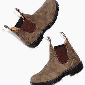 FLASH SALE✨WORN ONCE blundstone 550 chelsea boot in rustic brown
